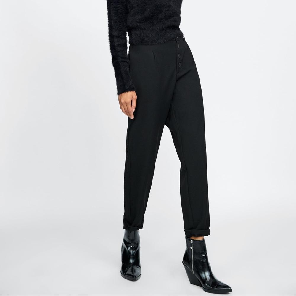 Zara Pleated pants with buttons Sz S, L